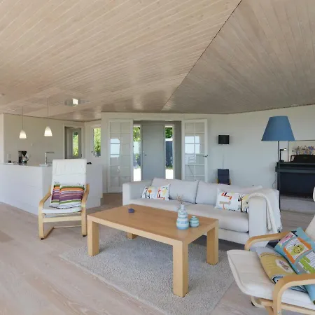 Three-bedroom Holiday In Ferienhaus *